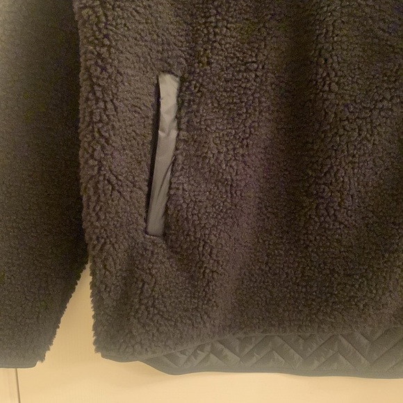 NWT Athleta Cozy Sherpa fleece Snap Sweatshirt Sweater Black XS - Picture 7 of 12
